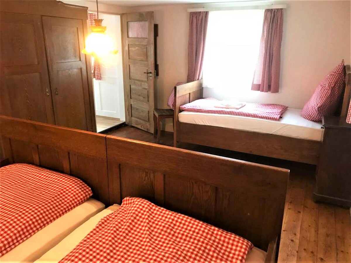 Ferienhaus Lotte, (Mössingen), Ferienhaus Lotte, 100qm, Garten, 3 Schlafzimmer, max. 7 Personen