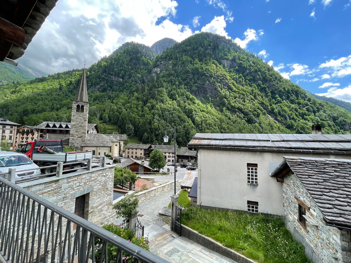 Snowflake Alagna Valsesia Chalet