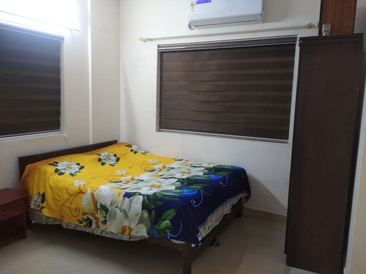 2BHK Apartment near Main Bus Stand in the City