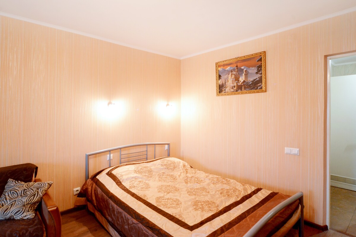 基辅市中心Podil的舒适的公寓