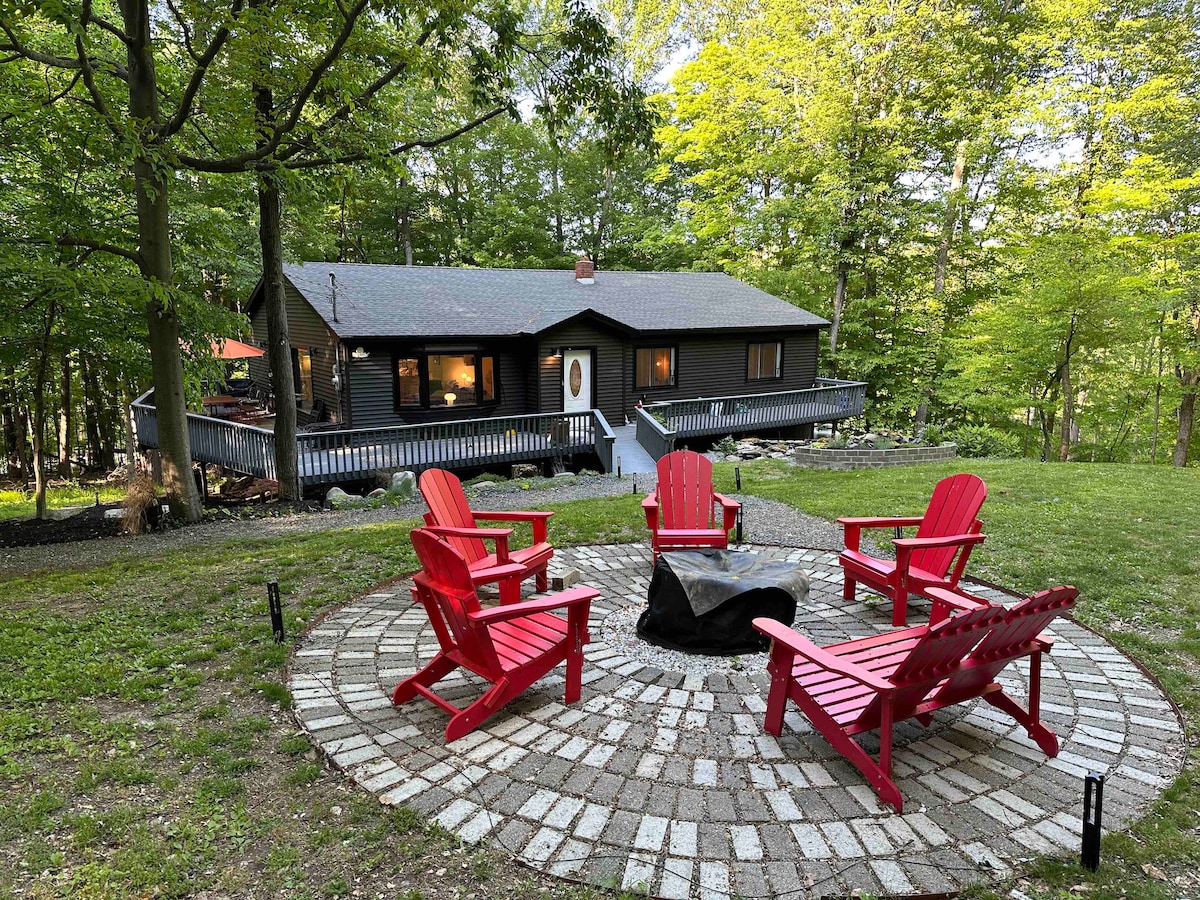 Modern Woodland Retreat, Hudson Valley & Catskills