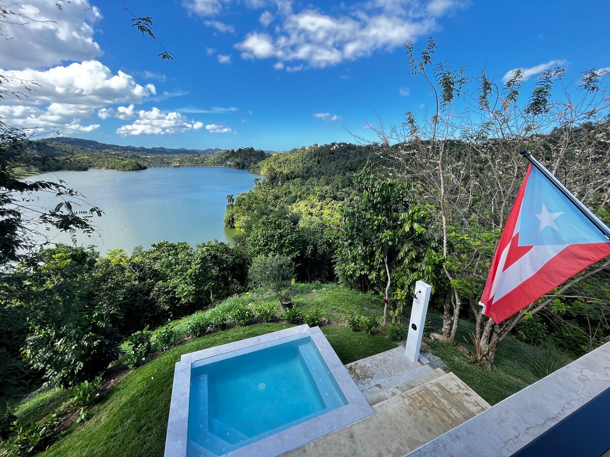 Tropical Lake Oasis - Breathtaking Views - Pool