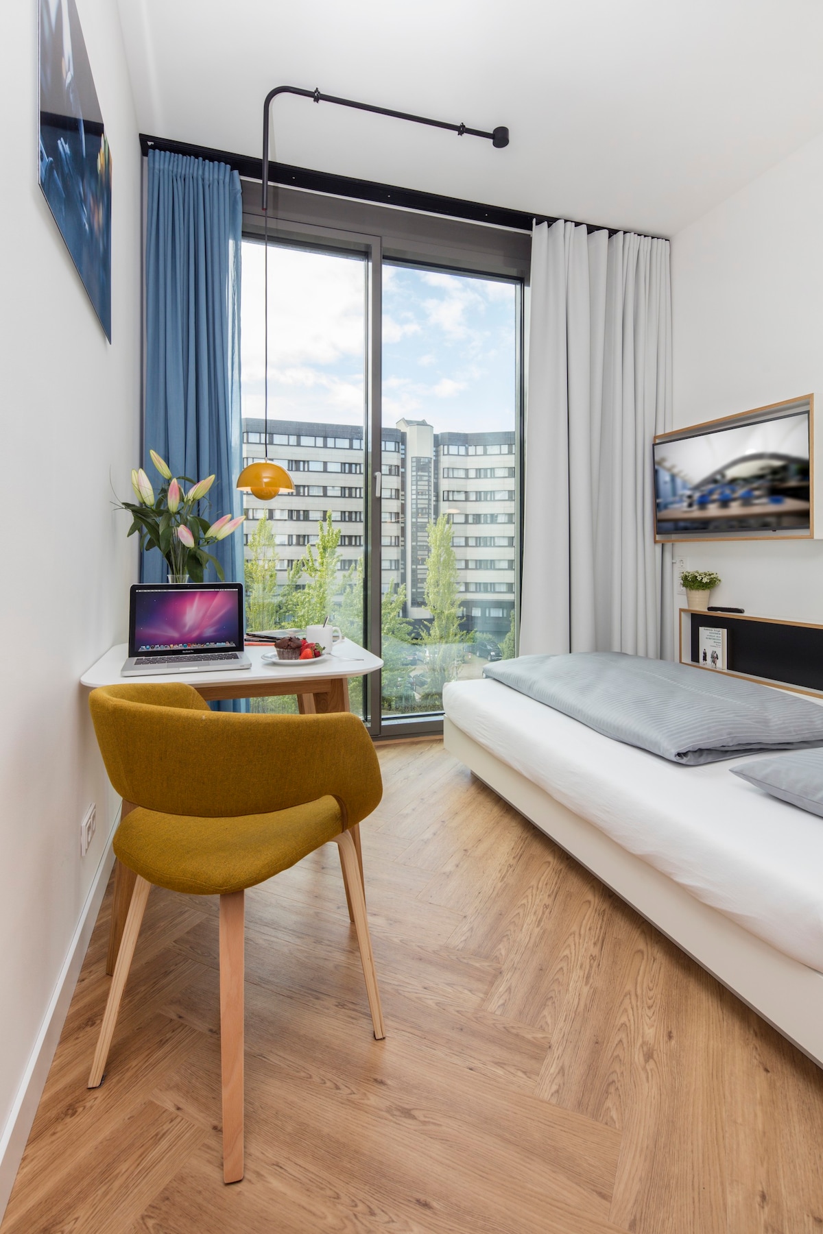 SMARTments Serviced Apartment- Studio in City-West