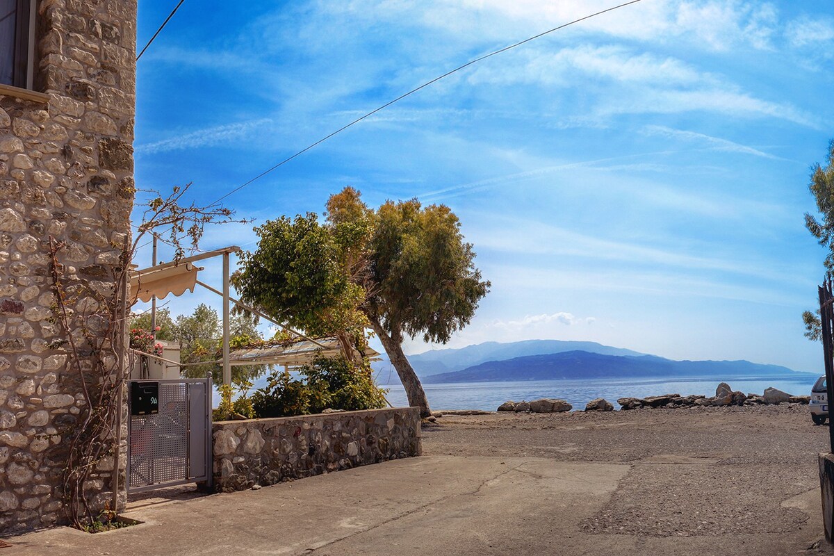 Ianos Maisonette - Beach Stone House