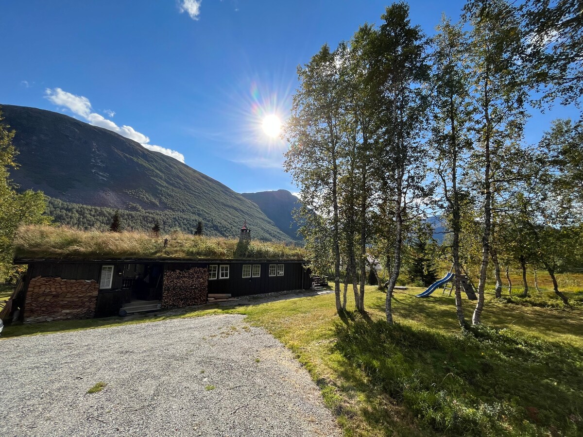 Koselig hytte til leie, Overøye i Stordal
