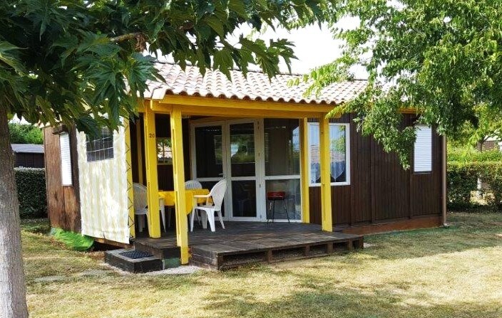 大型空调木质小屋，可欣赏湖景