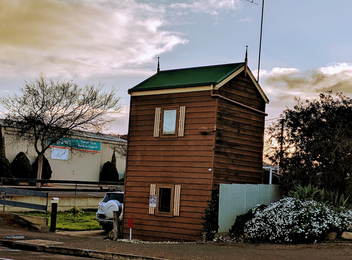 The Dolls House ，独特而历史悠久的双层公寓