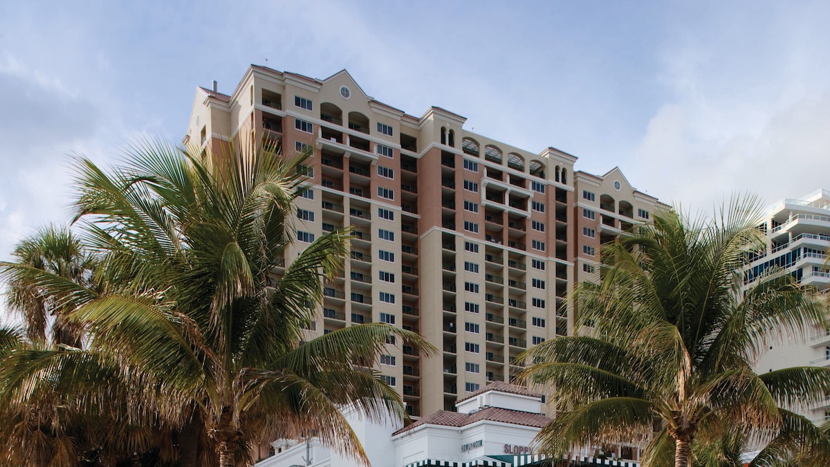 Ft Lauderdale Boat Show 2BR Marriott BeachPlace