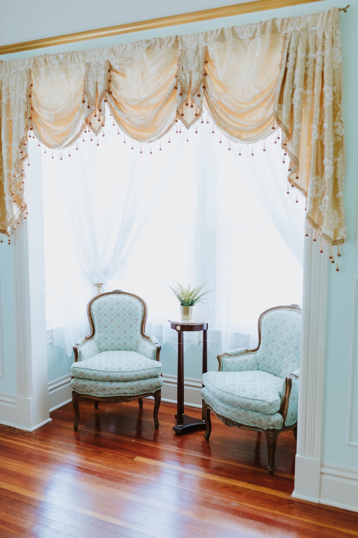 Royal Olive Manor - Olive Room