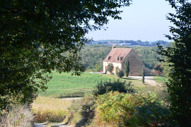 Granval maison avec piscine proche de SARLAT