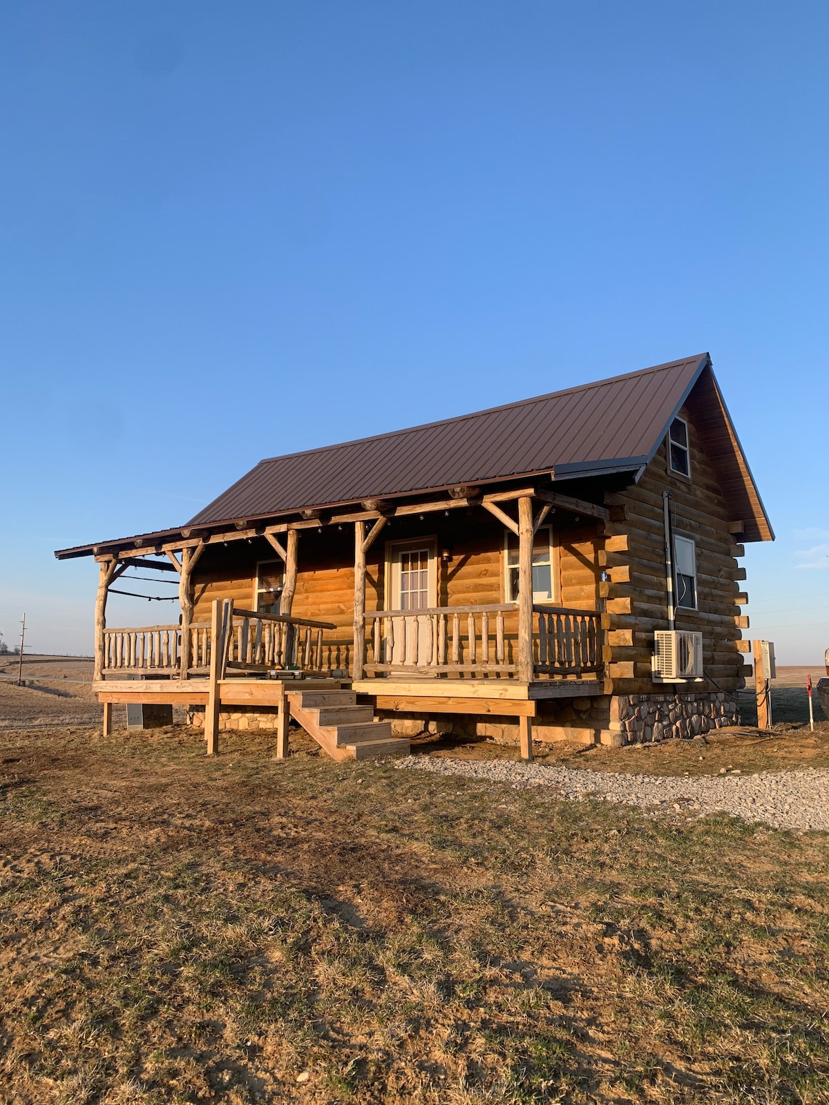 Cozy Country Cabin