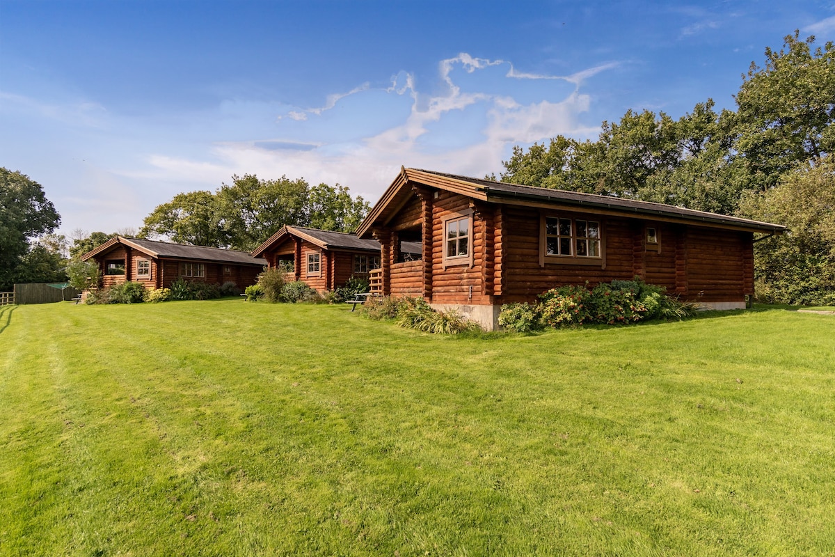 Brambles Lodge - stunning views towards Dartmoor