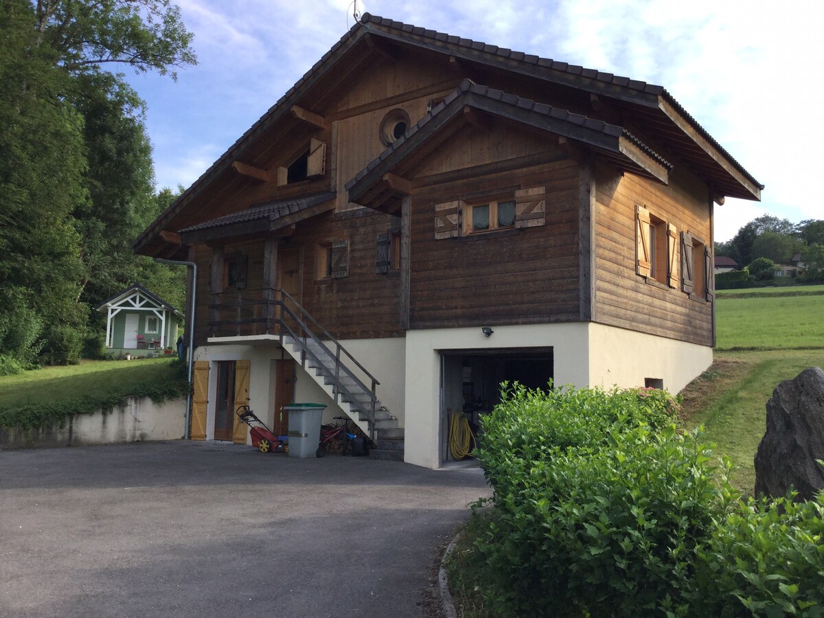 Lovely house close to Geneva
