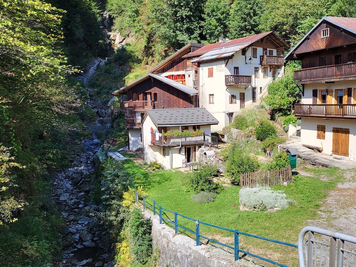 Le Petit Moulin