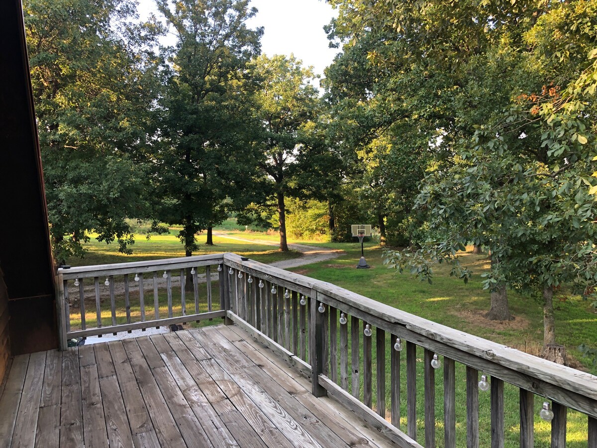 Cabin in Alpena, AR