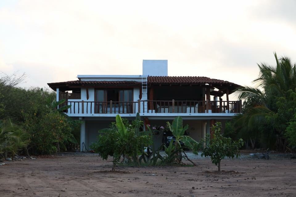 Casa Pilucha Surf House