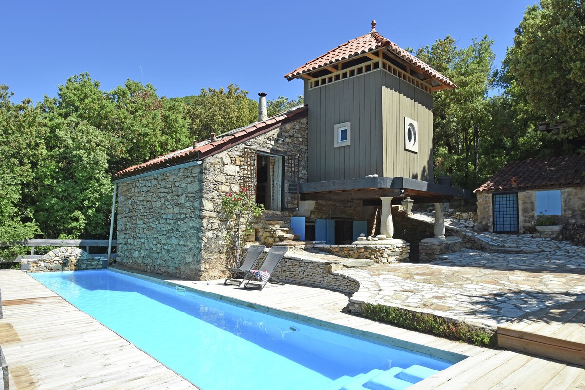 Charming villa with private pool