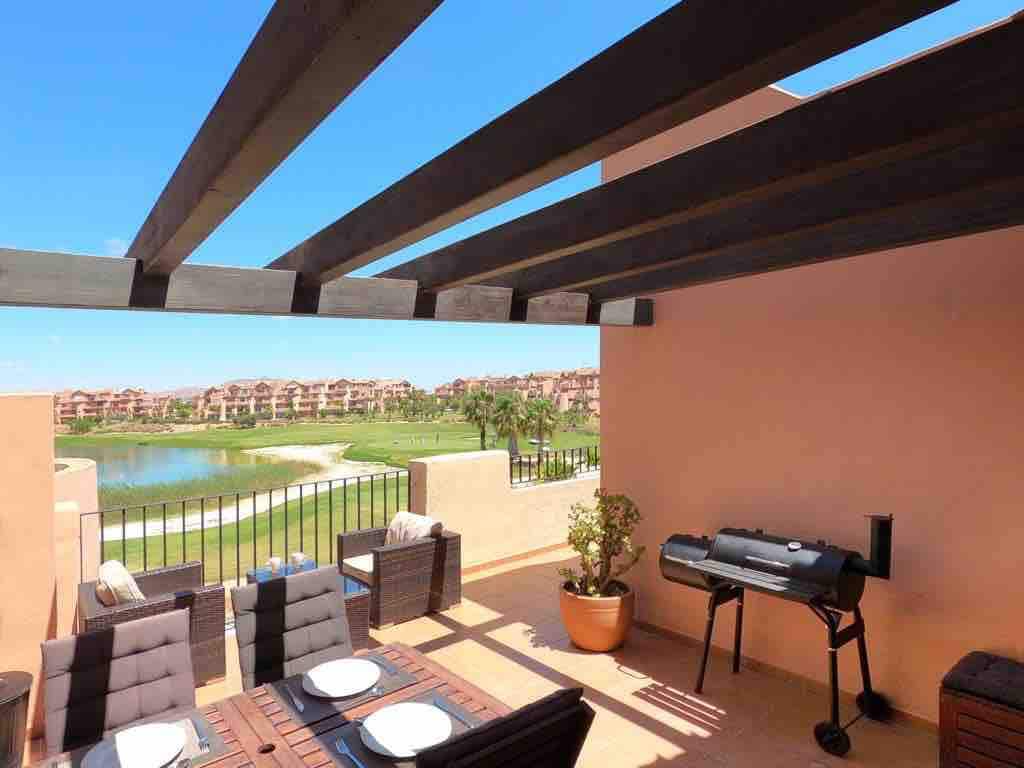Stunning 3-bedroom apartment with balcony terrace