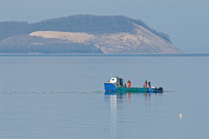 Lake Leelanau的民宿