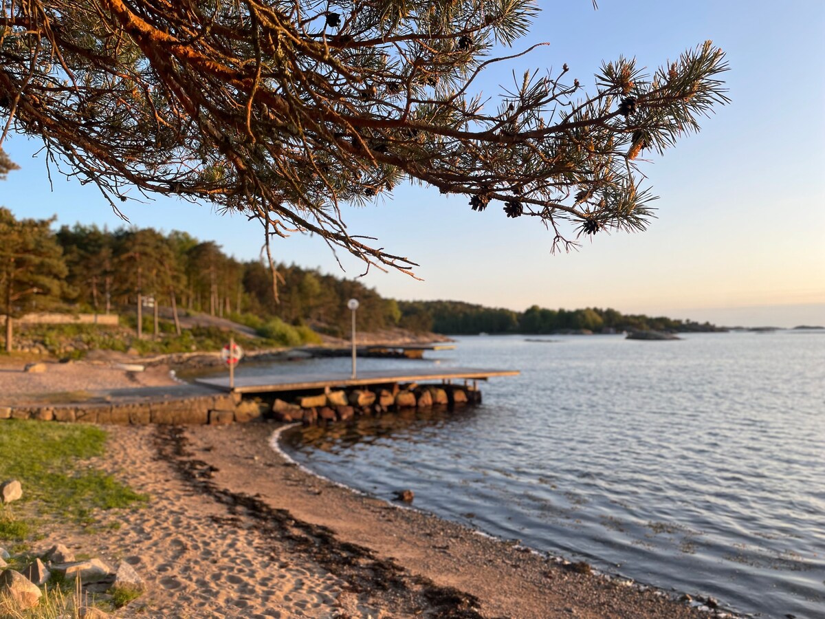 Lekker leilighet (R25)-sommeridyll 100m fra strand