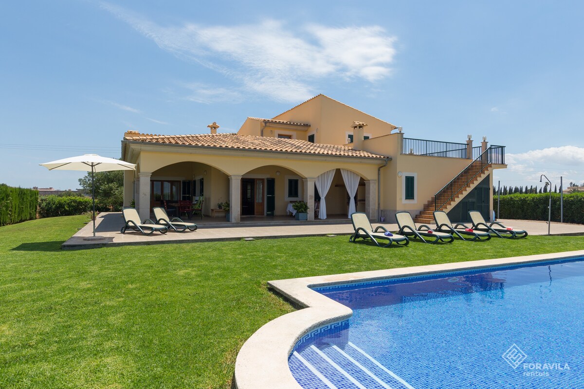 Charming Villa with pool in the center of Mallorca
