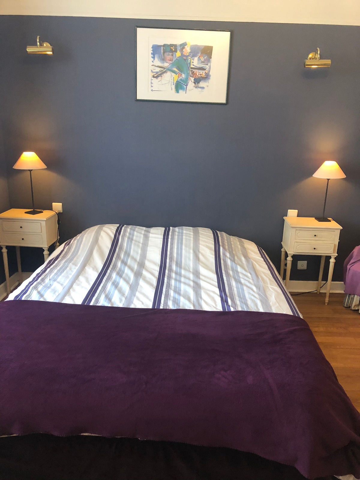 LARGE ROOM + Private bathroom -MONTGOMERY/BRUSSELS