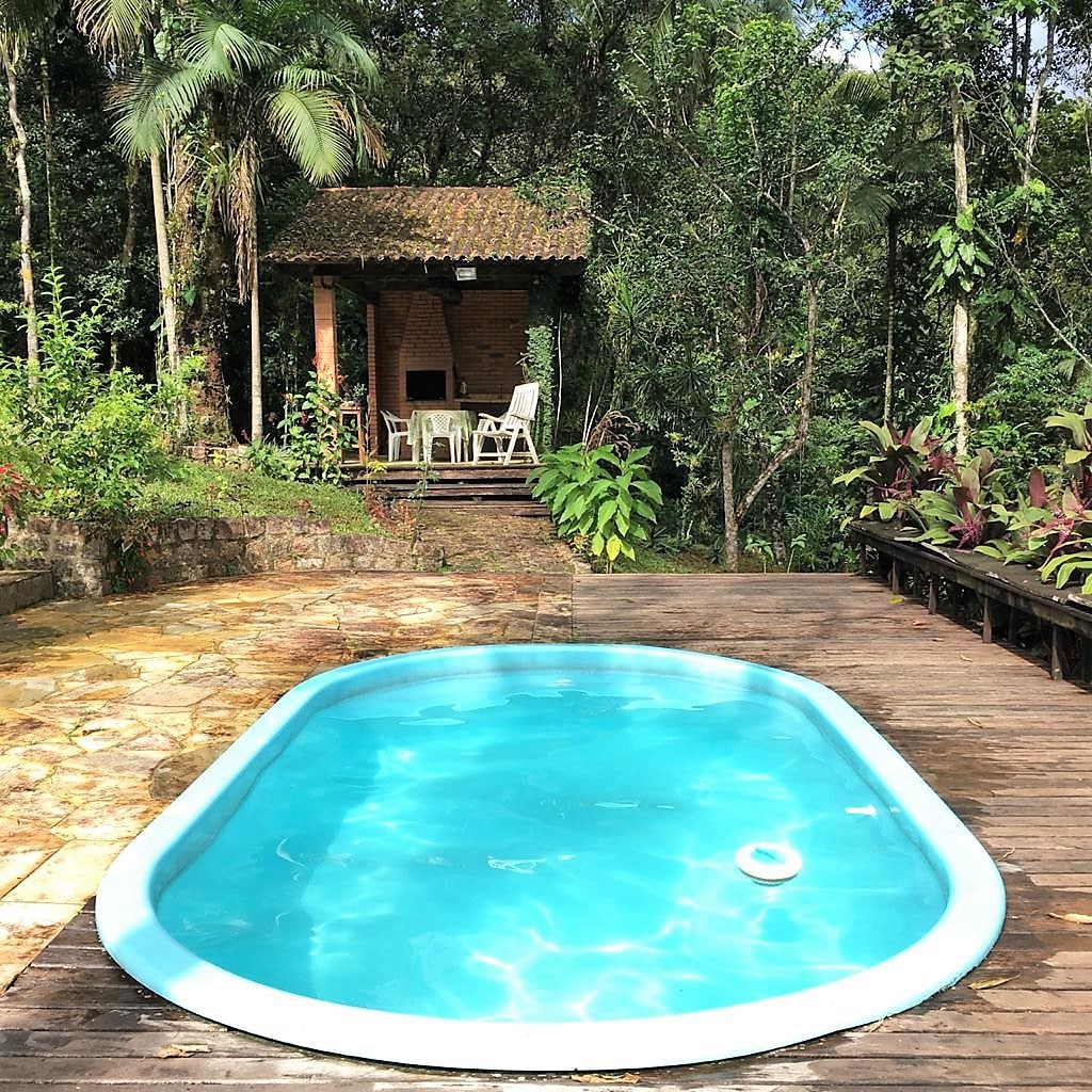 Lindo Chalé com piscina e vista pra Serra do Mar!