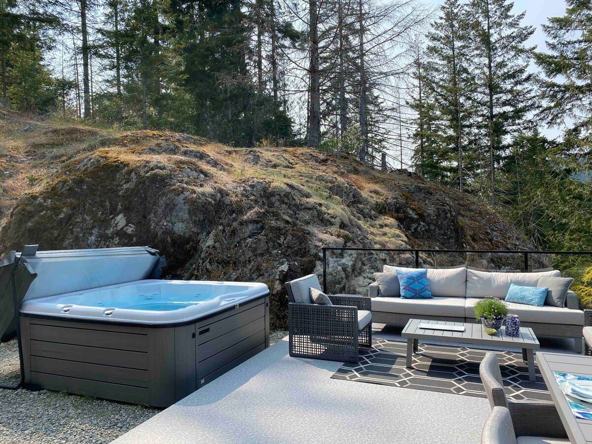 Cowichan湖畔新房子的全新热水浴缸