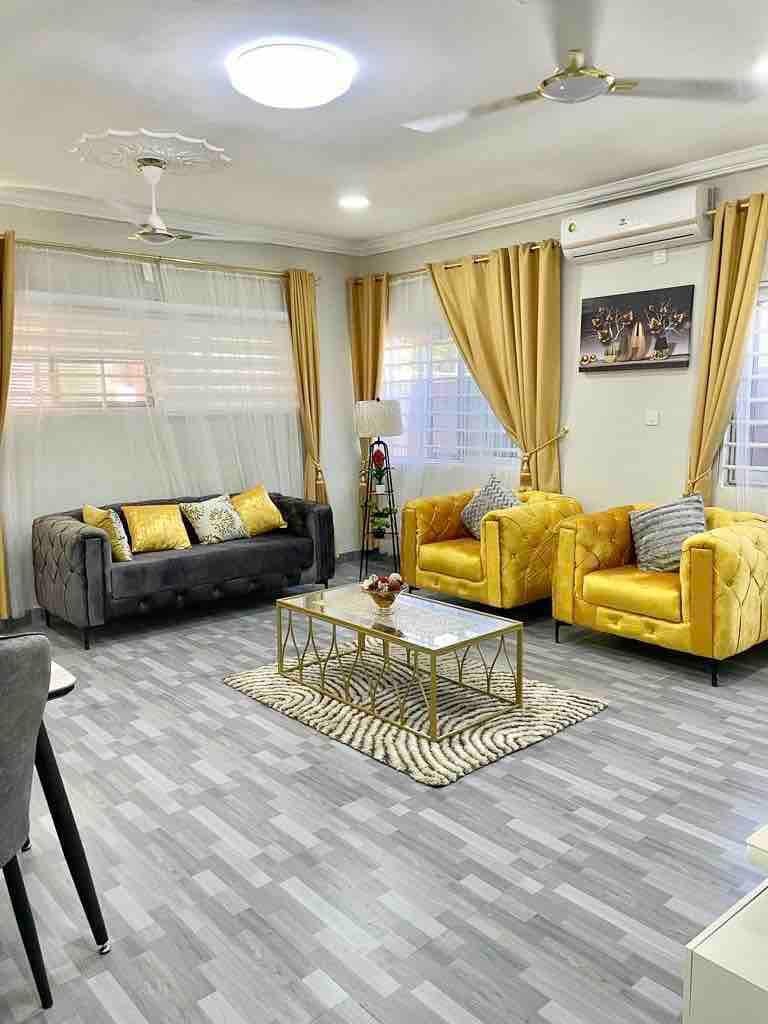 Luxury 3 Bed Home in Central Accra + FREE Wi-Fi