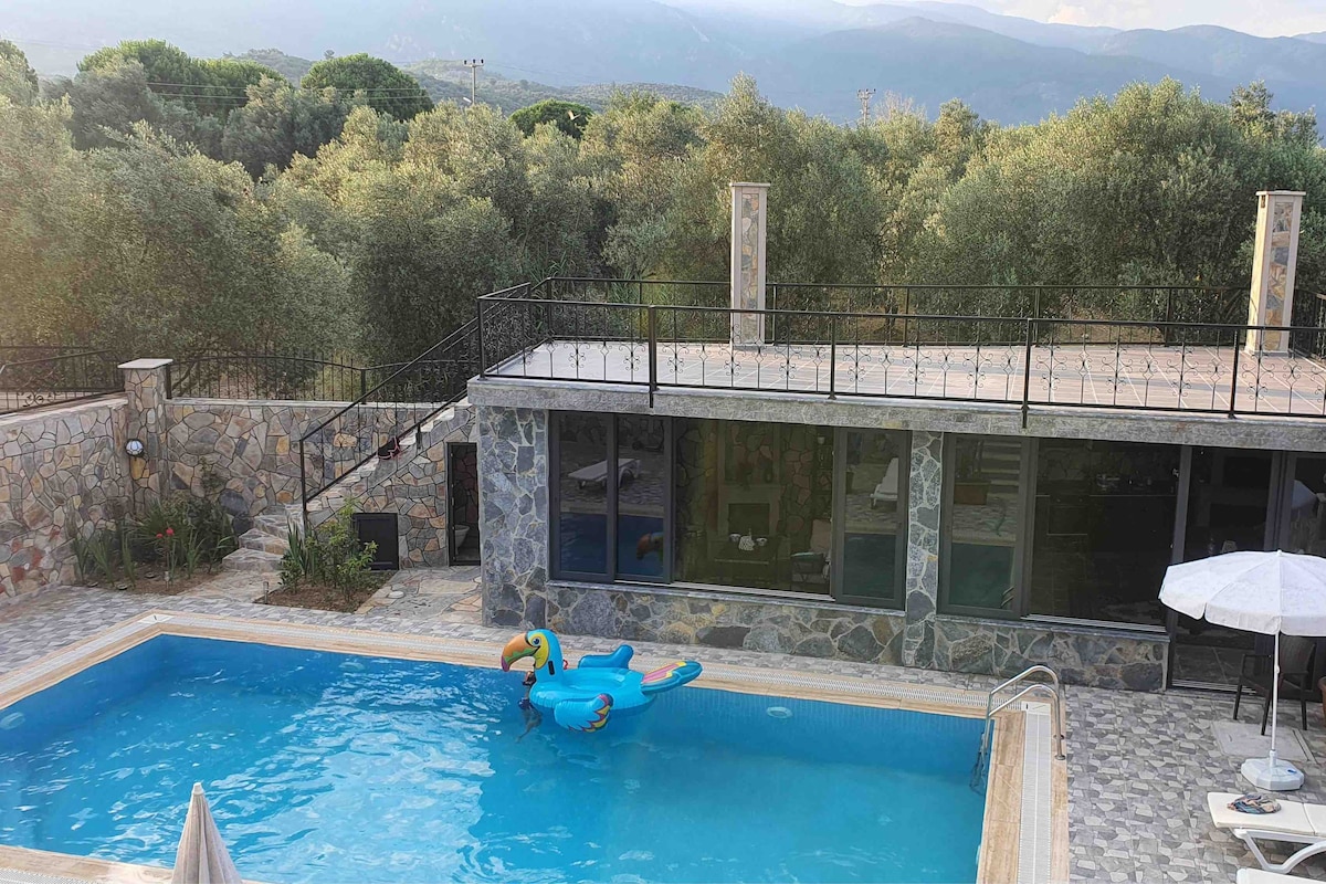 Villa with private  pool for rentHavuzluev kiralik