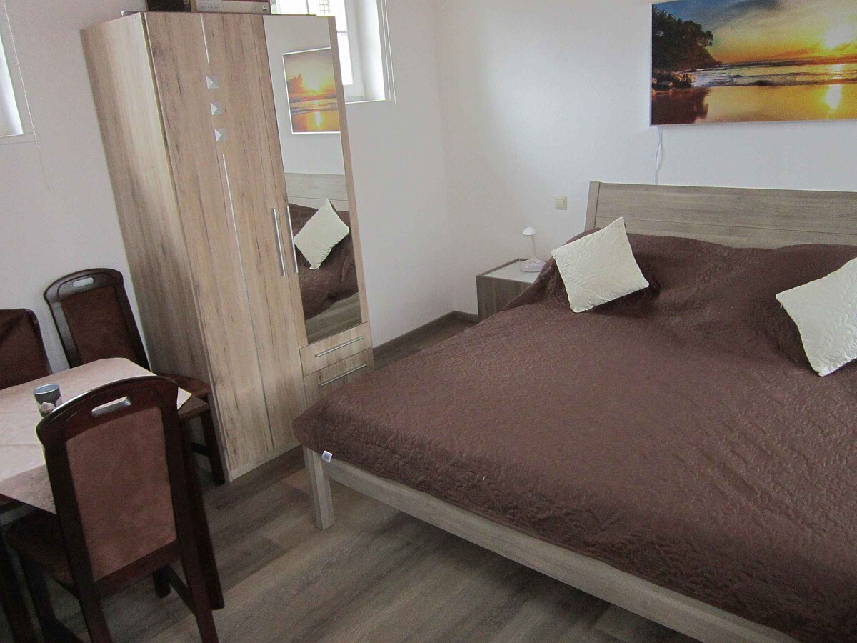 Sabine度假公寓， （ Lindau am Bodensee ） ，度假公寓一楼， 20平方米， 1间客厅/卧室，最多可入住2人