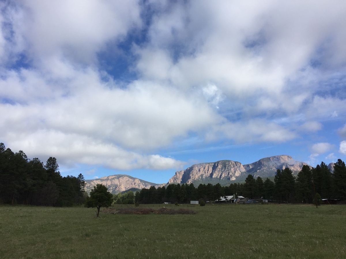 马丁小屋（ Martin Cabin ） -埃尔里托小屋（ El Rito Cabins ） -埃尔米特峰（ Hermit 's Peak ）