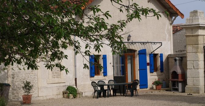 La Charente - 2 bed Gite on a small 5 gite complex