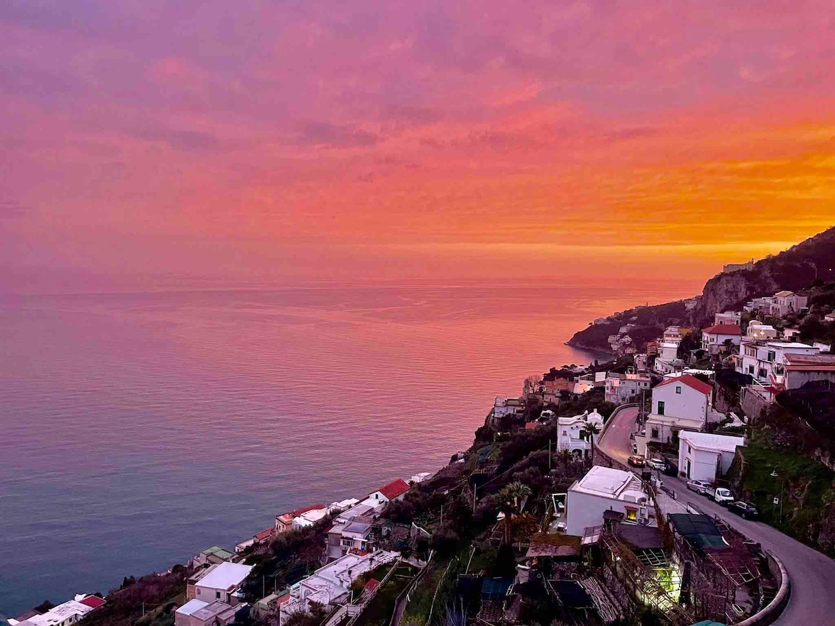 阿马尔菲海岸（ Amalfi Coast ）的完美浪漫景点！