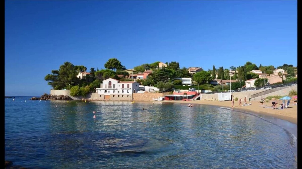 Magnifique appartement avec jardin sur la mer