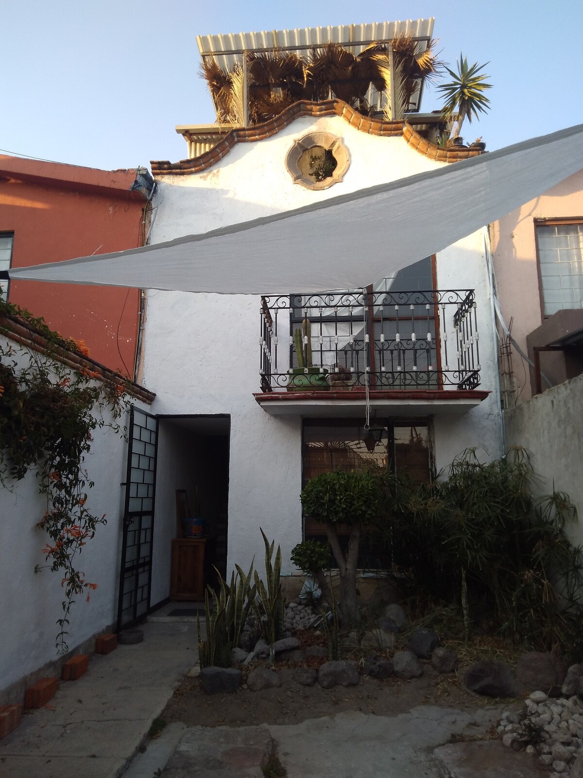 Casa Luna Blanca ，殖民墨西哥风格。