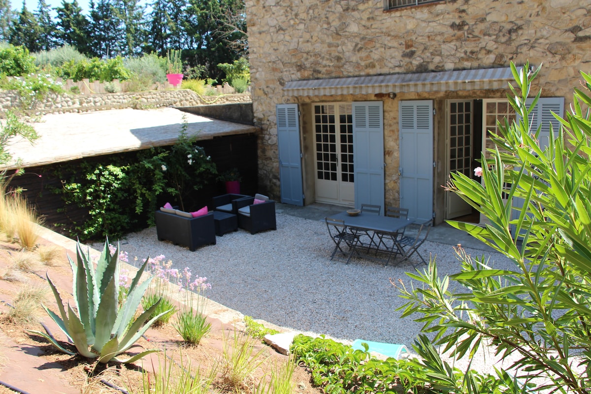 Le Clos Manoe (Aix-en-Provence Les Granettes)