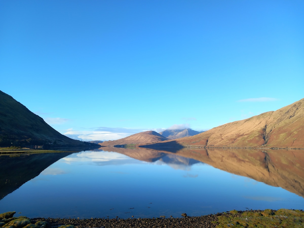 Eagles Nest cabin
Connemara and Mayo
F28d568