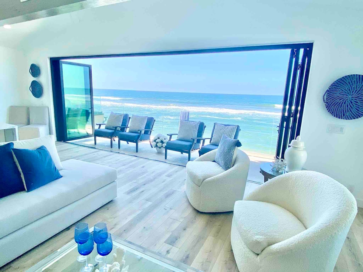 8 Br Spectacular Beachfront House w Fire Ring