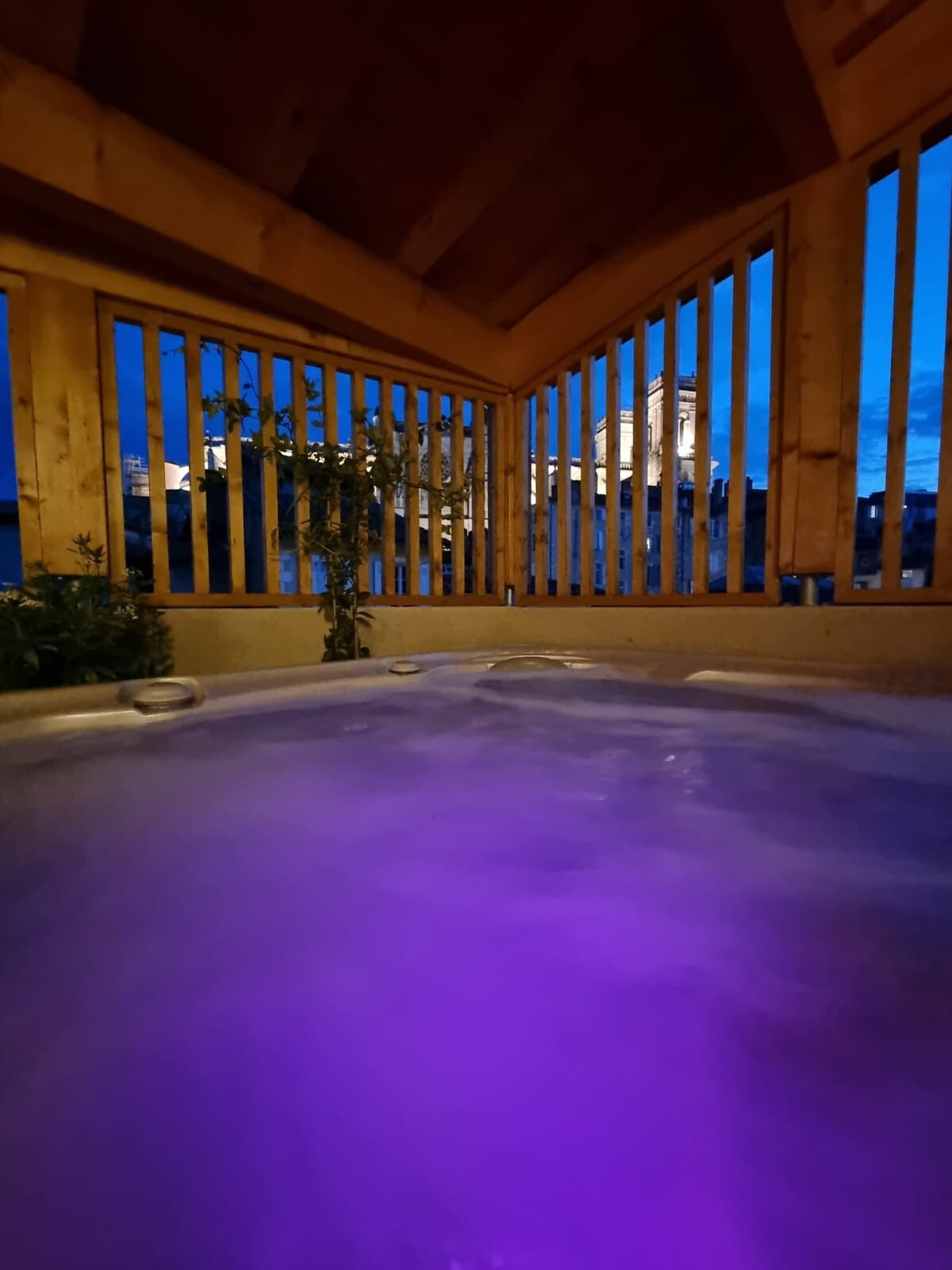 Duplex haut de gamme: Jacuzzi et superbe vue