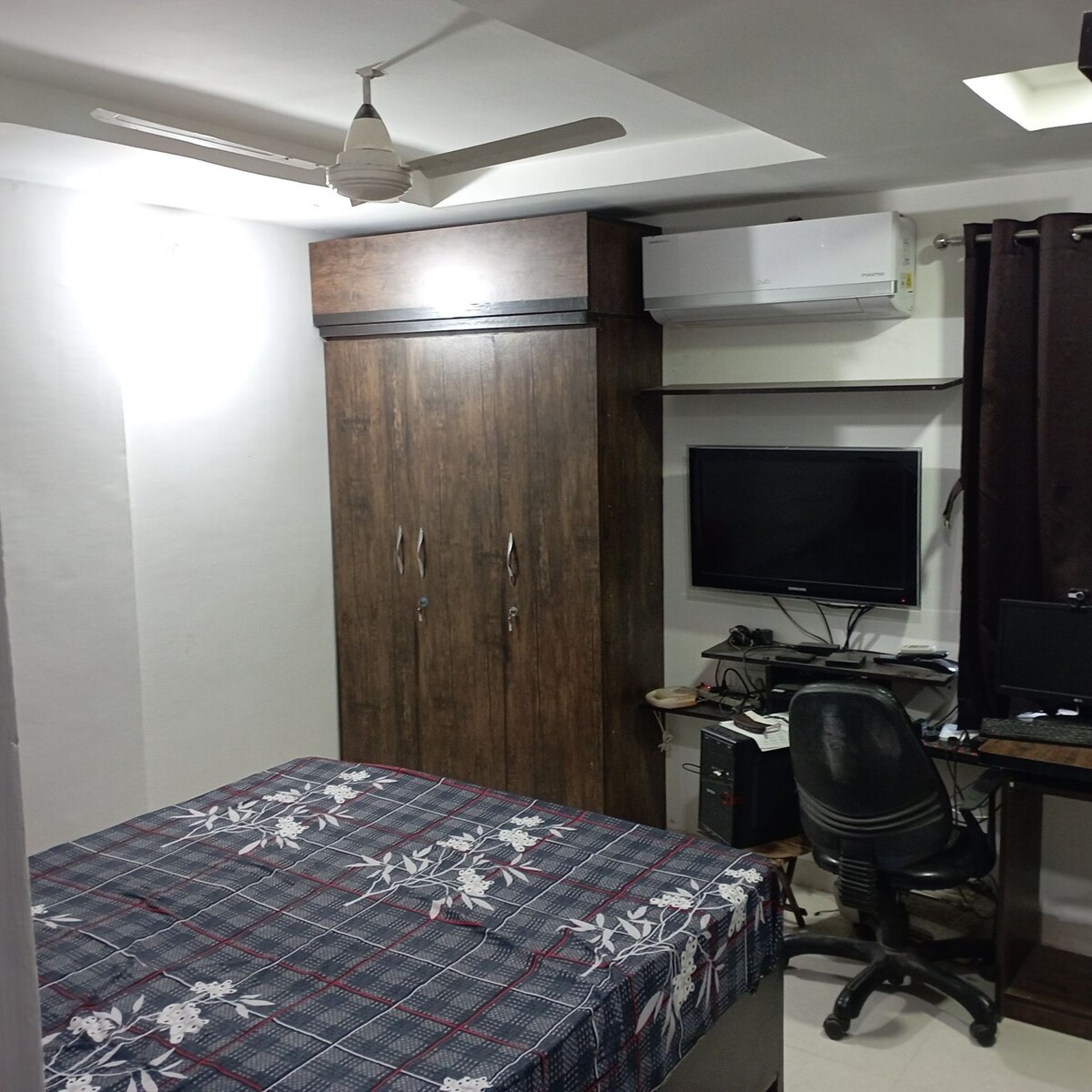 Entire 3 Bhk appartment ,best value for 6 guests.