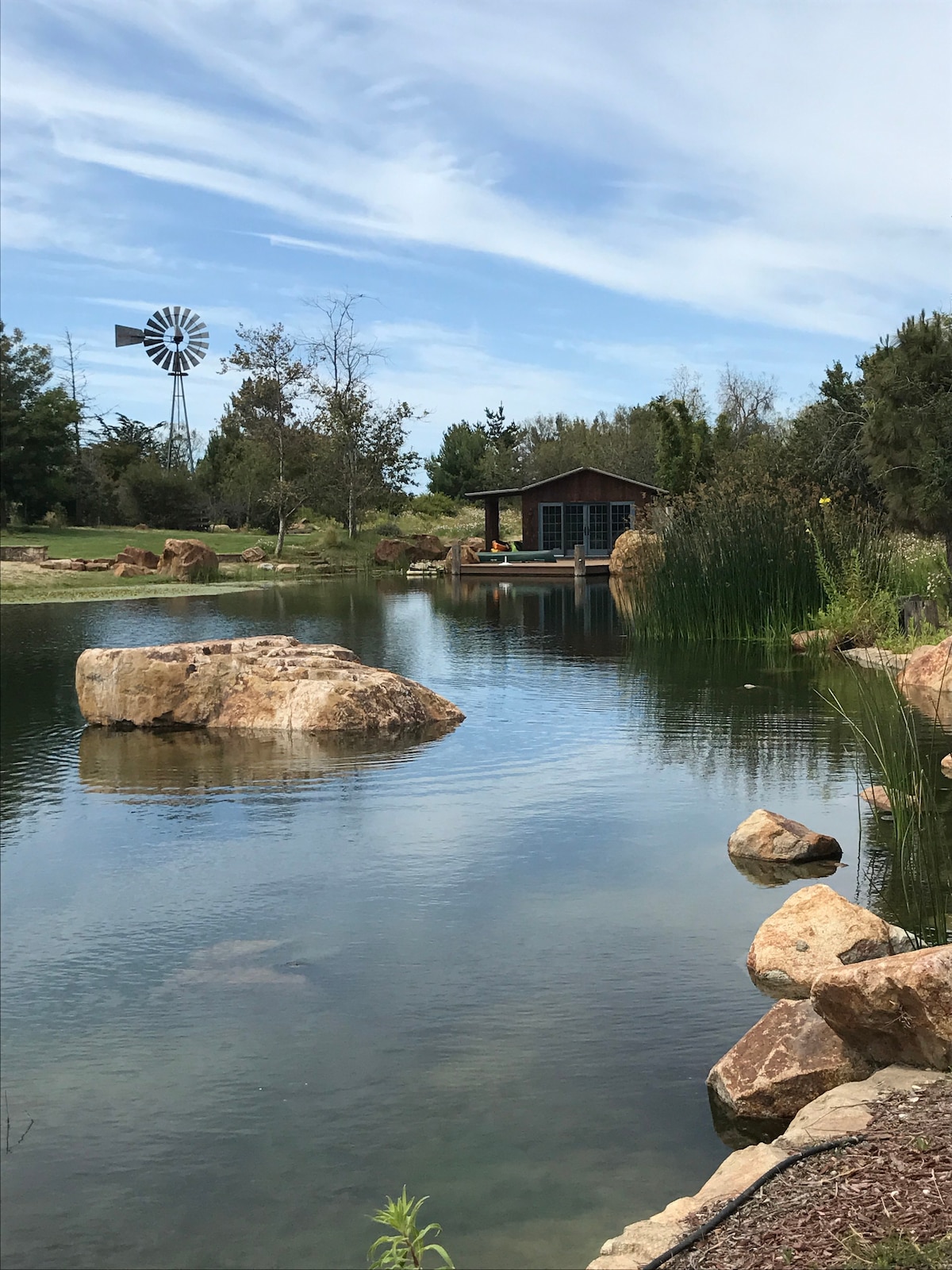 Slo Barn、Fish House和Bunk House Retreats