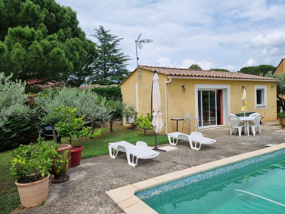 Gîte avec Piscine au cœur de la Vallée de la Cèze