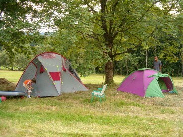 Aueralm天然绿洲中的帐篷