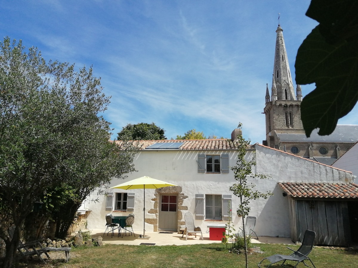 une charmante petite maison -jardin