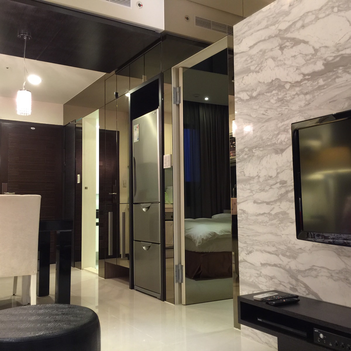 101side MRT舒适公寓# A4 （ 2 ~ 5人）月租