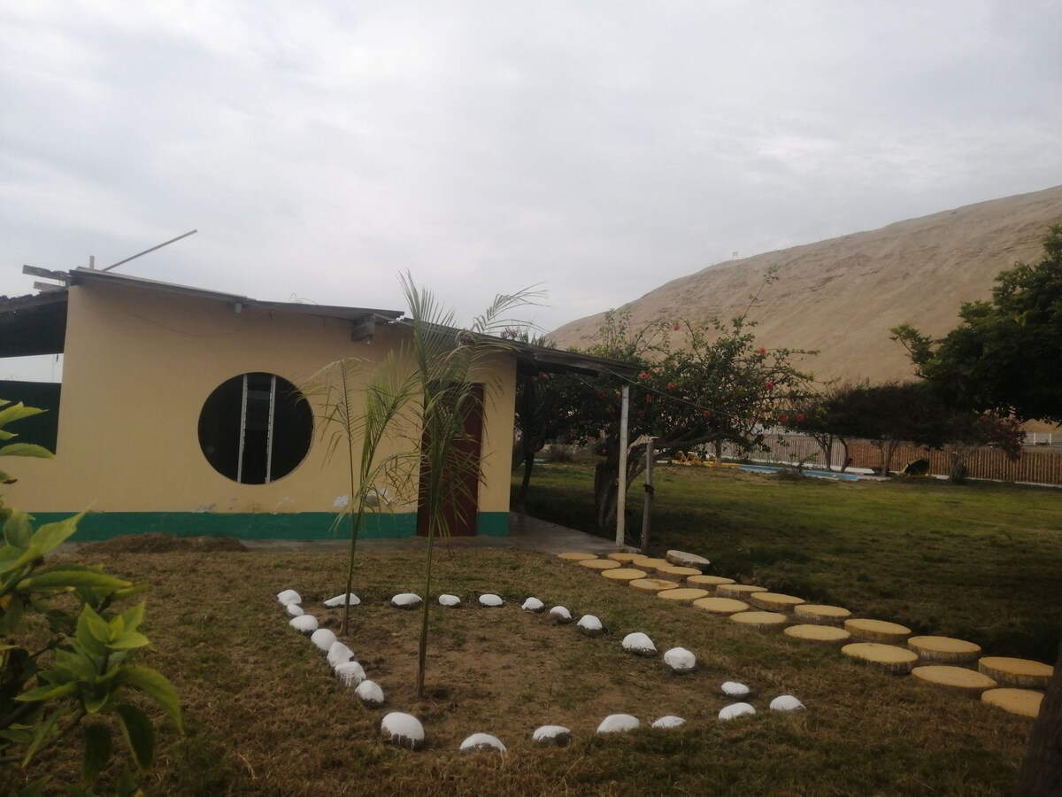 Jahuay Center, Casa de playa