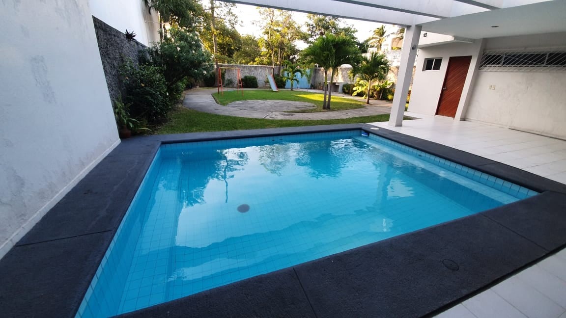 Renovada Casa ，带大花园和私人泳池