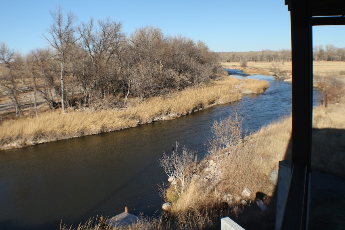 Cabin on the Laramie River at Fort Laramie, WY