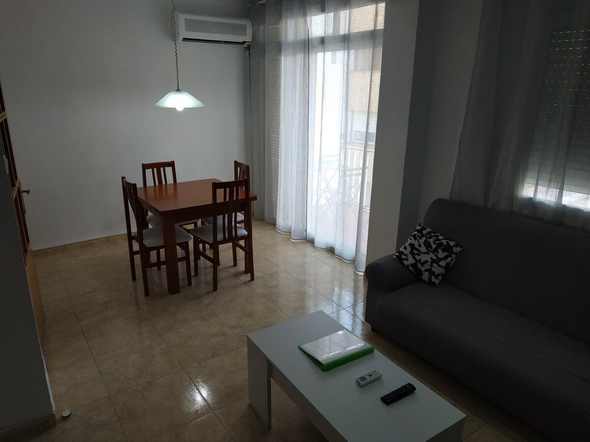 公寓位于Tortosa的安静区域。